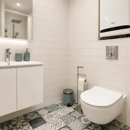 Park 1br W/yard & Heated Mineral Pool 아파트 *